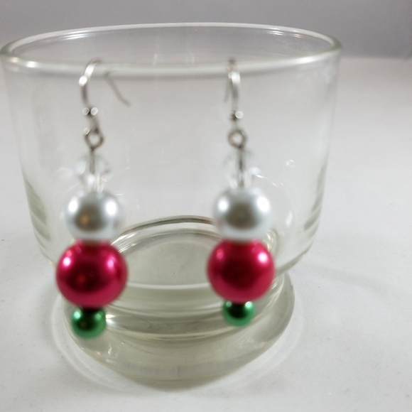Hand Crafted Jewelry - Hand Crafted Pearl Earrings Red, White, Green Pearls and Crystal Earrings